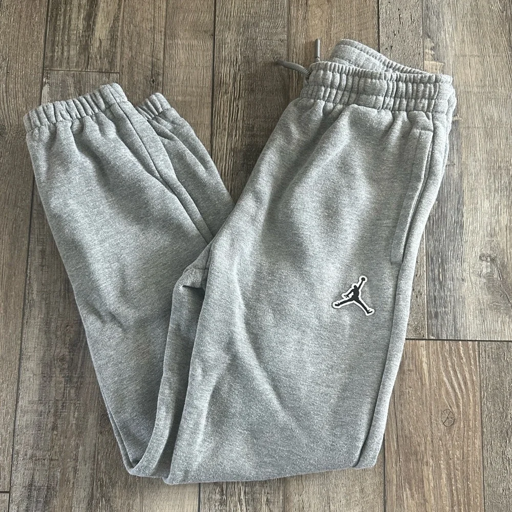 Boys Jordan sweatpants